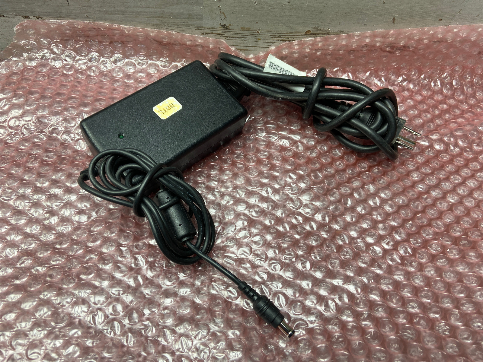 Used Li Shin LSE9901B1970 DC POWER ADAPTER POWER SUPPLY