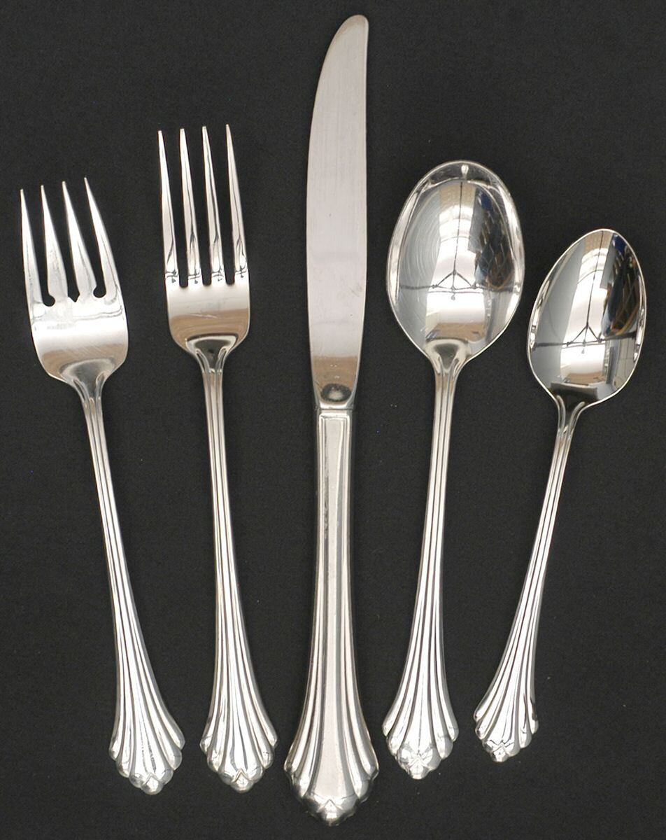Oneida Silver Bancroft 5 Piece Place Setting 6041225