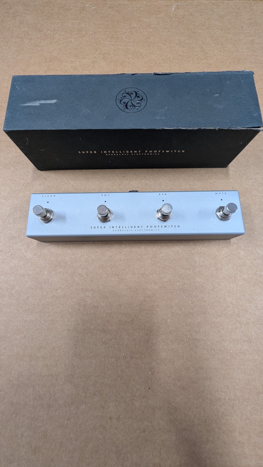 Darkglass Super Intelligent Footswitch for Microtubes 900 Bass Head