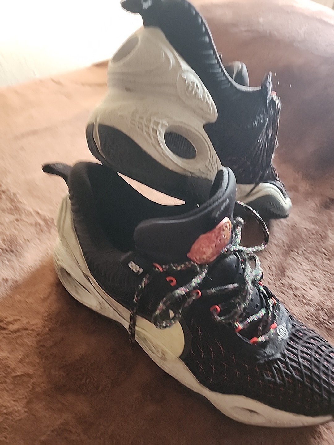 Black Nike Cos.ic. Sz 15
