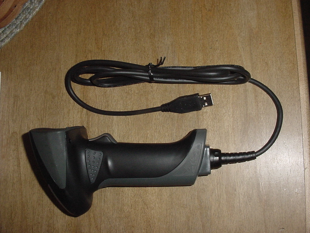 NEW-Opticon-OPI-2201-Handheld-Barcode-Scanner-Cable-Connectivity-Black-1D-2D