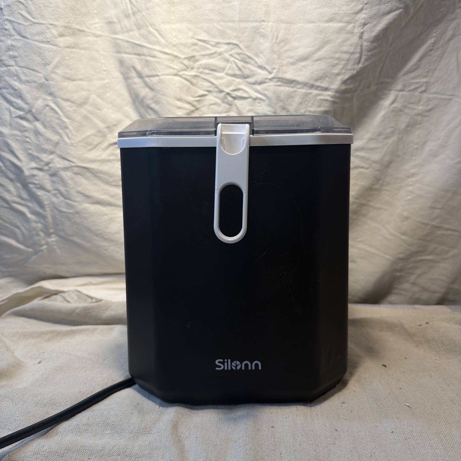 Silonn Countertop Ice Maker Machine, Self-Cleaning Ice Machine with Ice Scoop