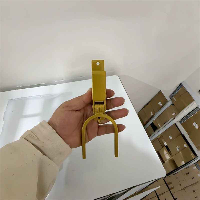 Heavy Duty Instant Locking Gate Latch One-Hand Use for Farm Ranch Backyard