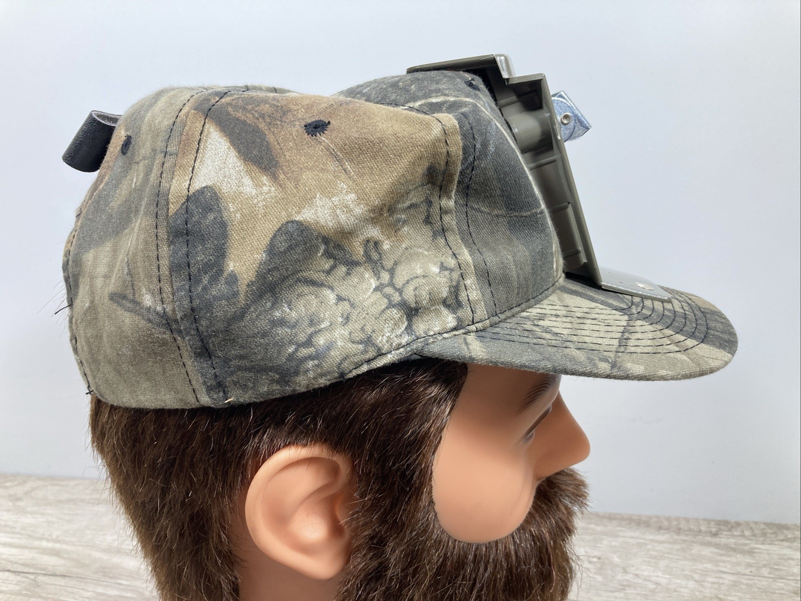 Vintage Realtree Hardwoods Camo Coon Hunting Miner's Headlamp Bracket Hat - New