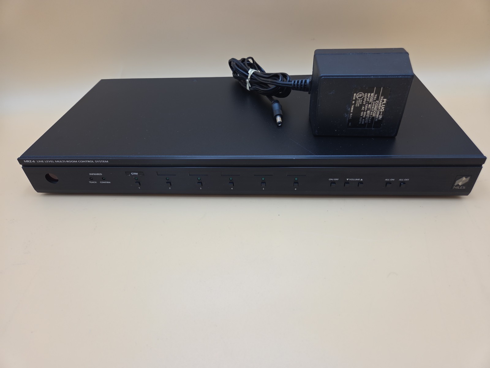 Niles MRZ-6 Line-Level Multi-Room Controller Tested Working Whole House Audio