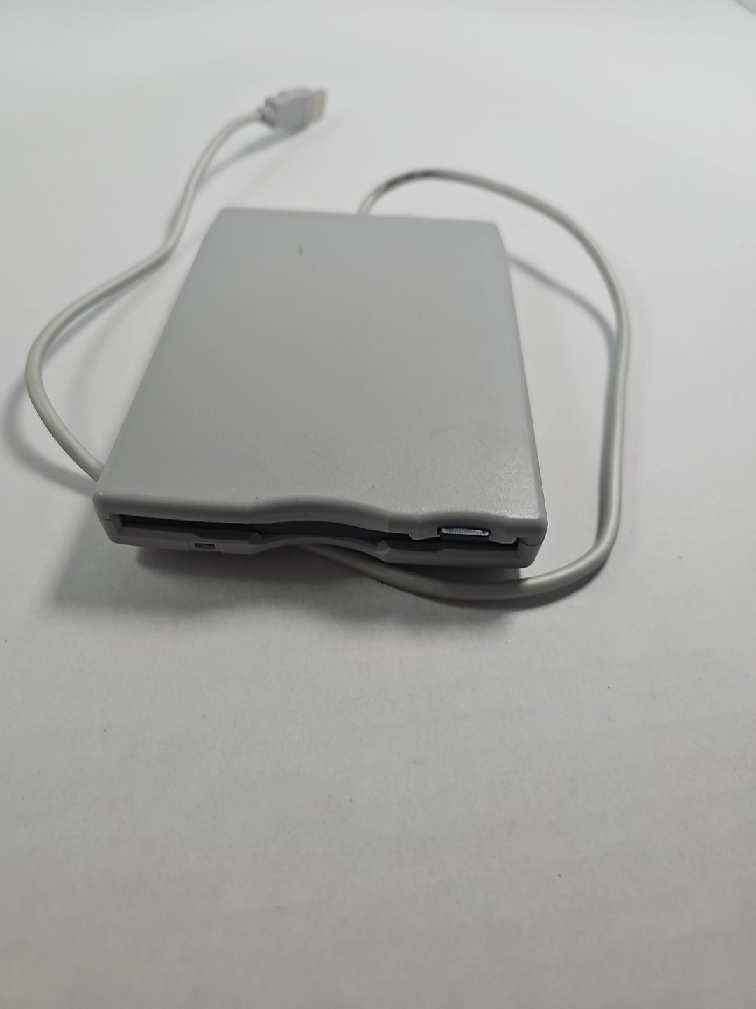 SmartDisk FDUSB-TM2 USB External 3.5" Floppy Disk Drive Mitsumi D353FUE Tested