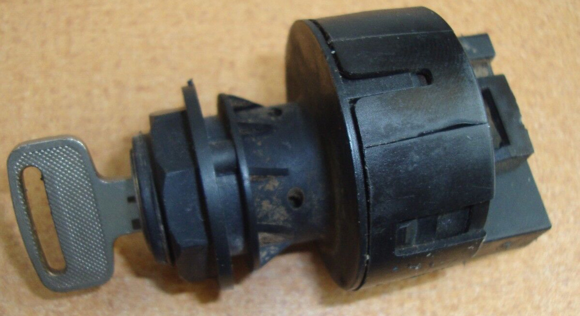2002 2003 2004 Polaris Sportsman 500 HO 4x4 ATV Ignition Switch & Key On Off G7