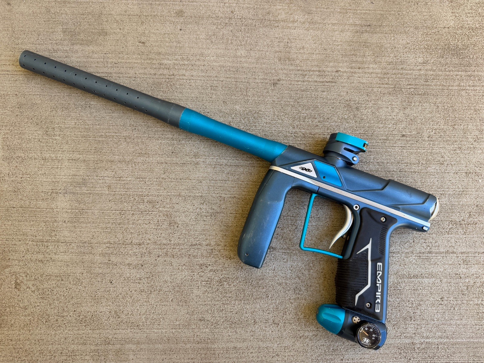 Empire Axe Pro Paintball Marker Blue and Navy FULLY WORKING