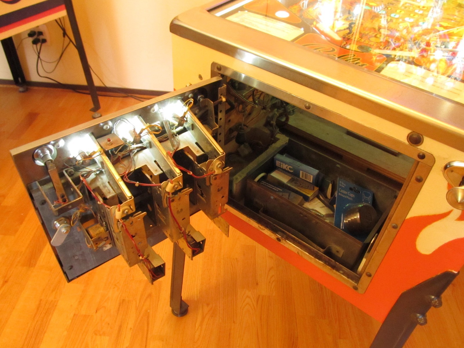Bally 1978 "KISS" Original Classic Pinball Machine