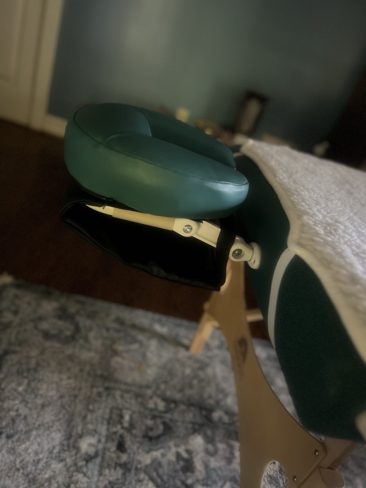 Oakworks Aurora Portable Massage Table Professional Massage Bed