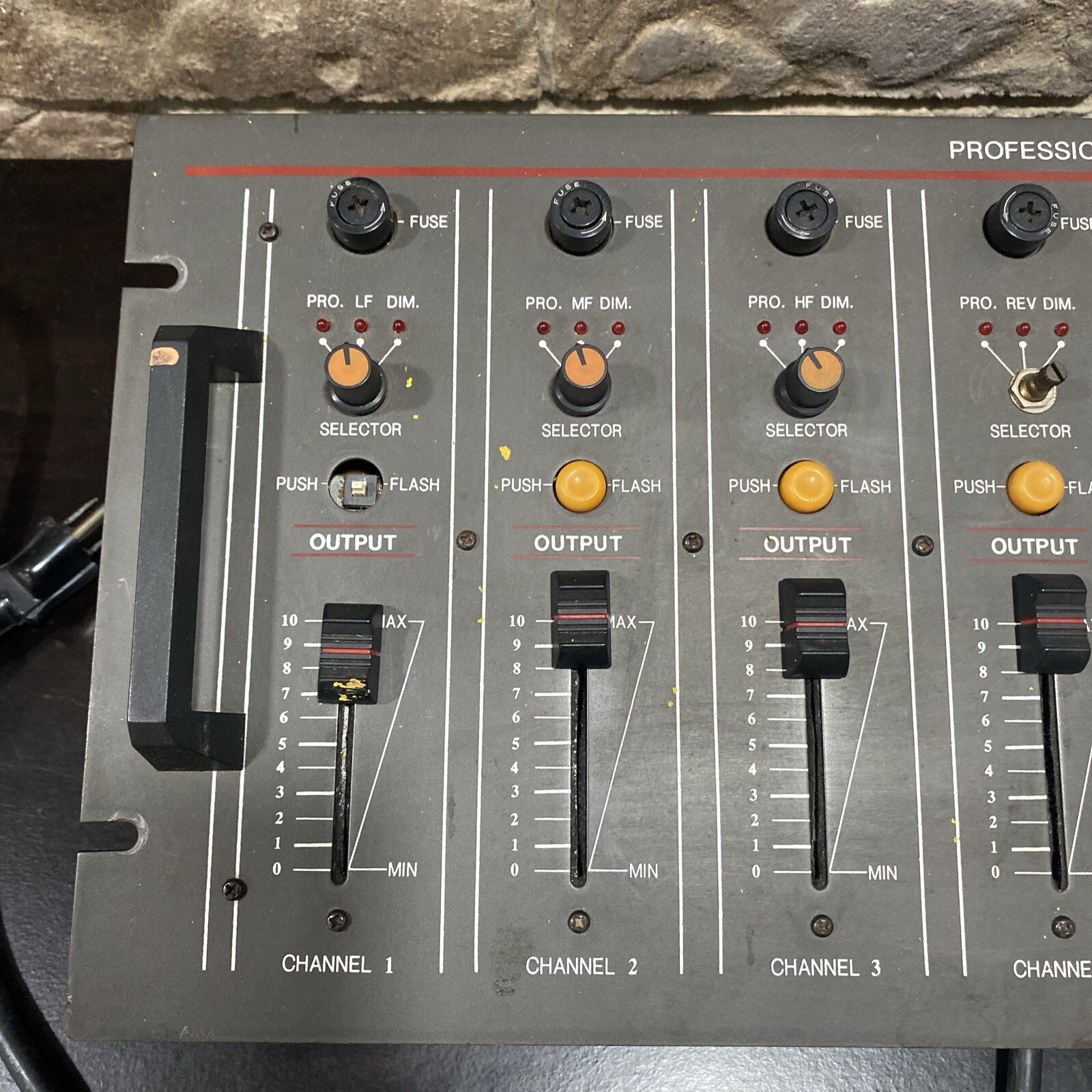 MBT LC4800 Professional Light Controller/MAR649