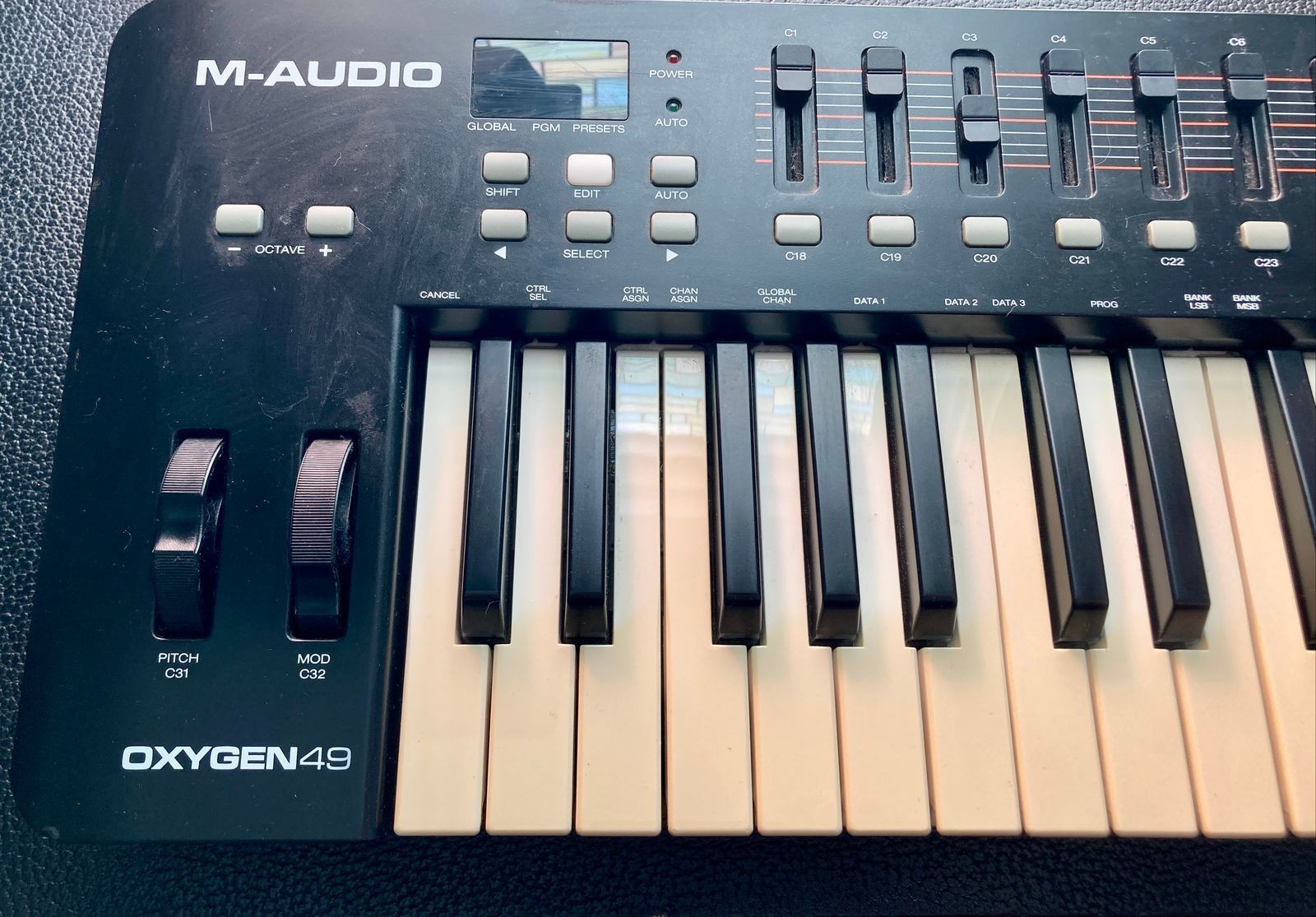 Oxygen 49 MK IV USB MIDI Keyboard Controller (mostly good condition, see desc)