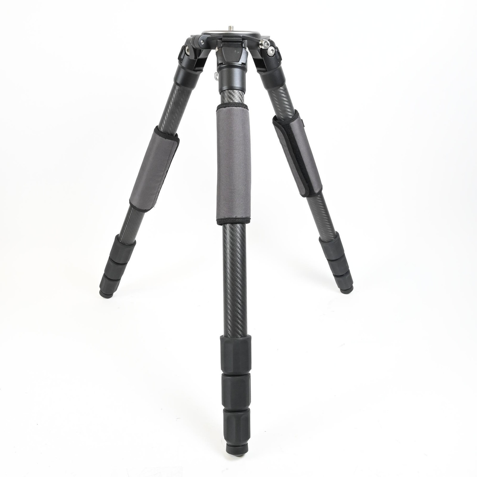 Induro GIT404XL Grand Series 4 Stealth Carbon Fiber Tripod *Read #598