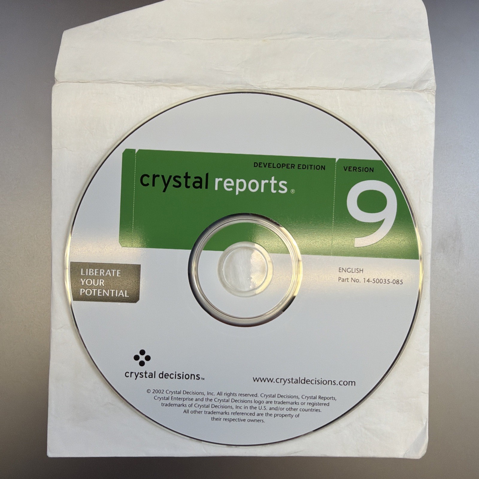 Crystal Reports Developer Edition Version 9  -Upgrade- CD w/ Key