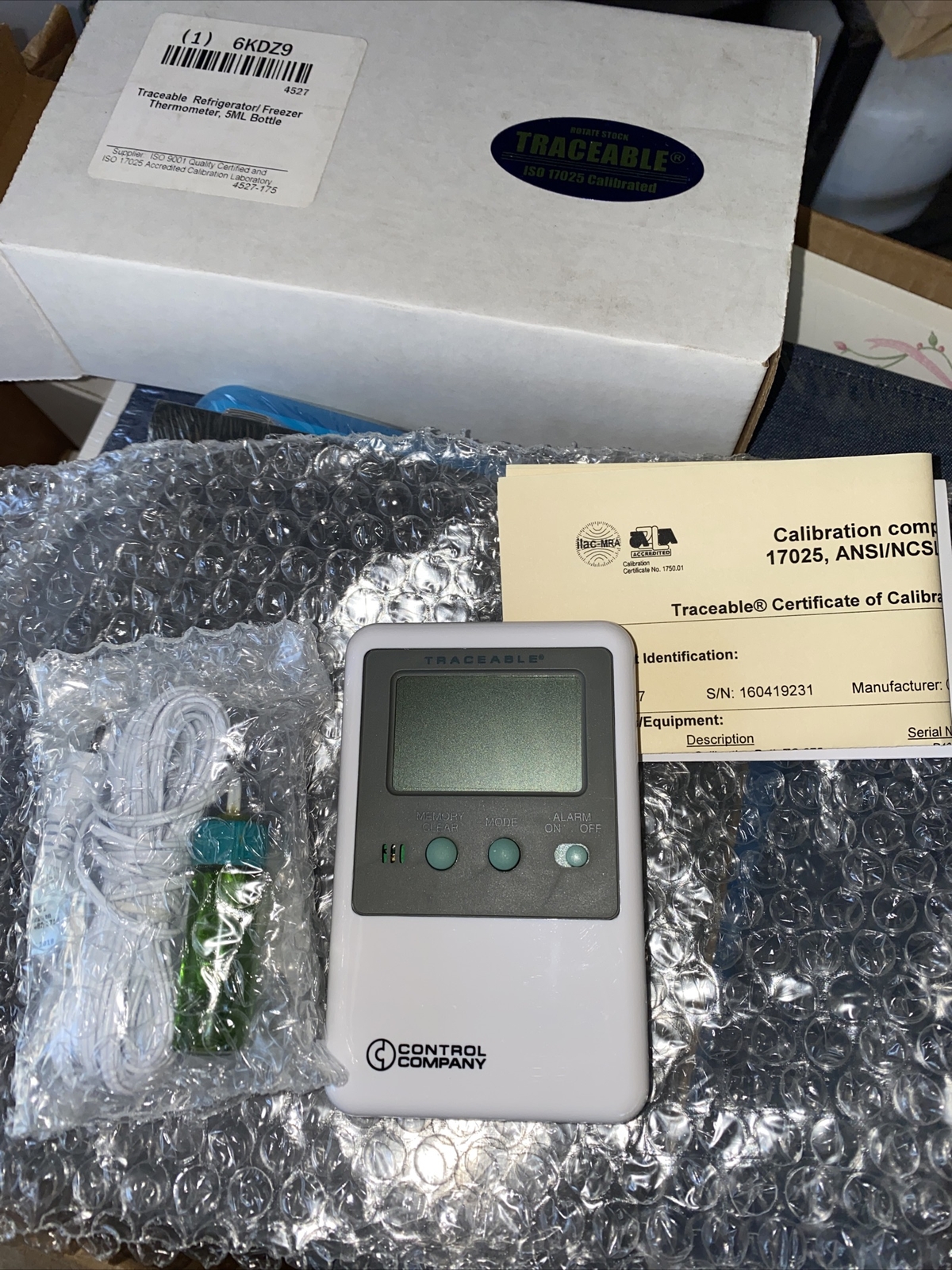 TRACEABLE 4527 Digital Refrigerator Freezer Incubator Thermometer #6KDZ9