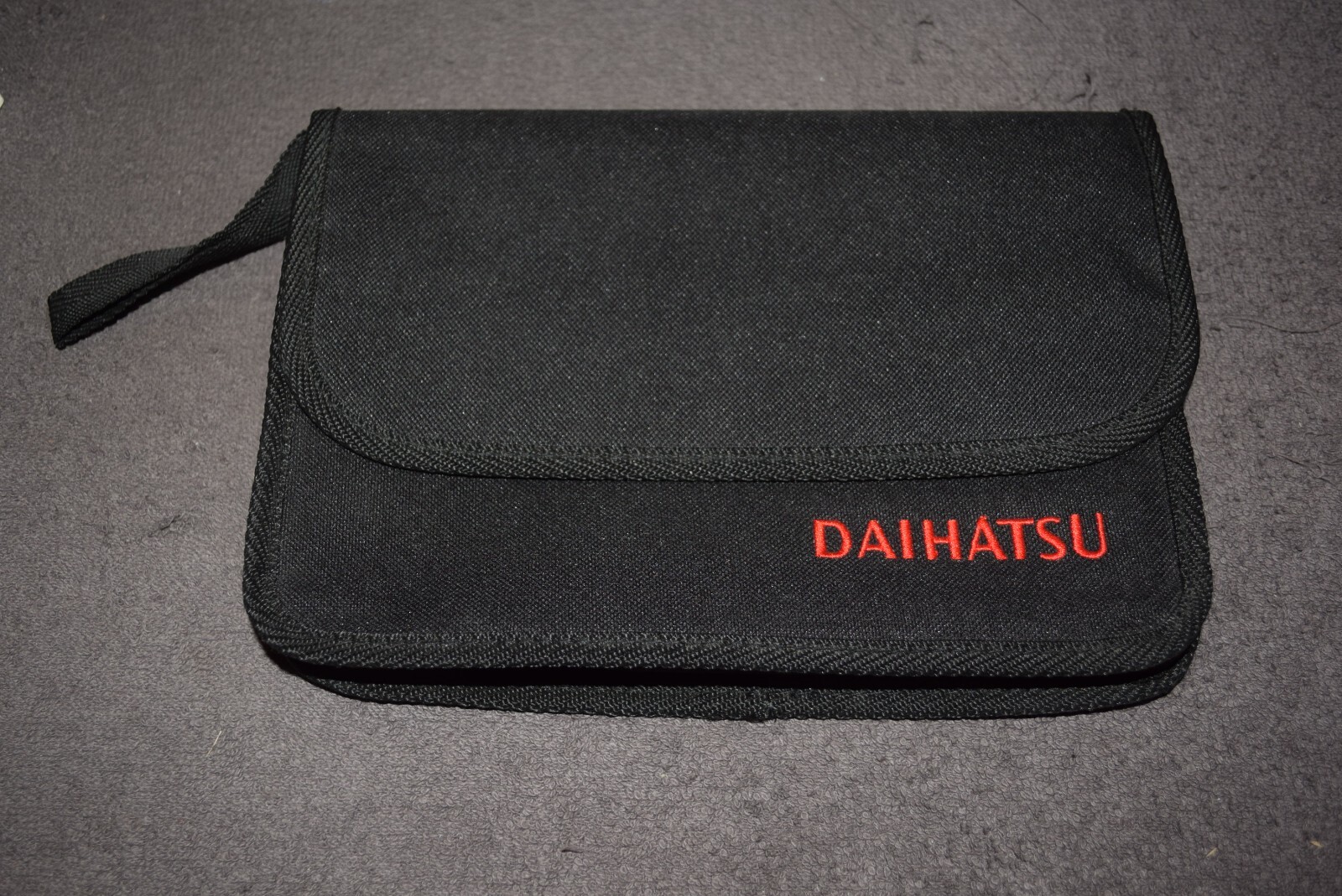 Operating Instructions Manual Board Folder Daihatsu YRV