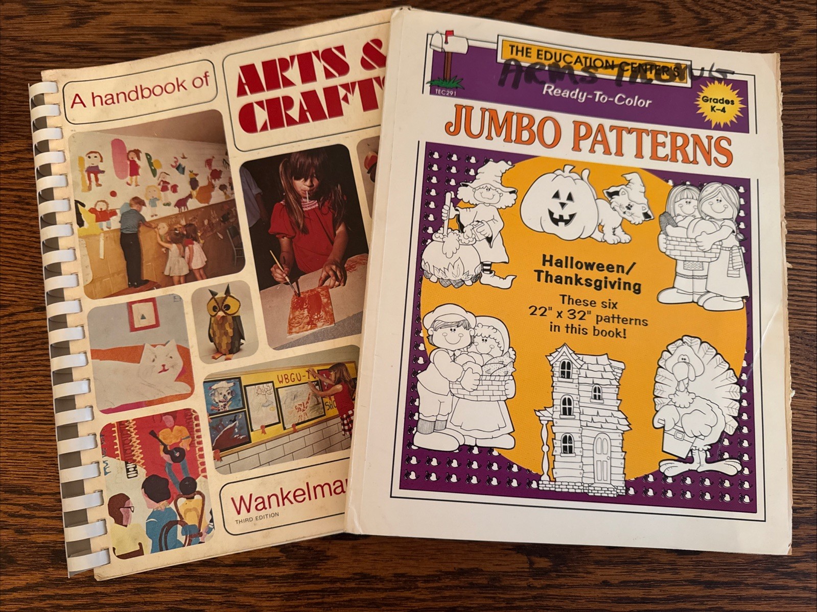 VTG Teacher Supplies Jumbo Patterns Halloween Bulletin Boards Arts & Crafts Book