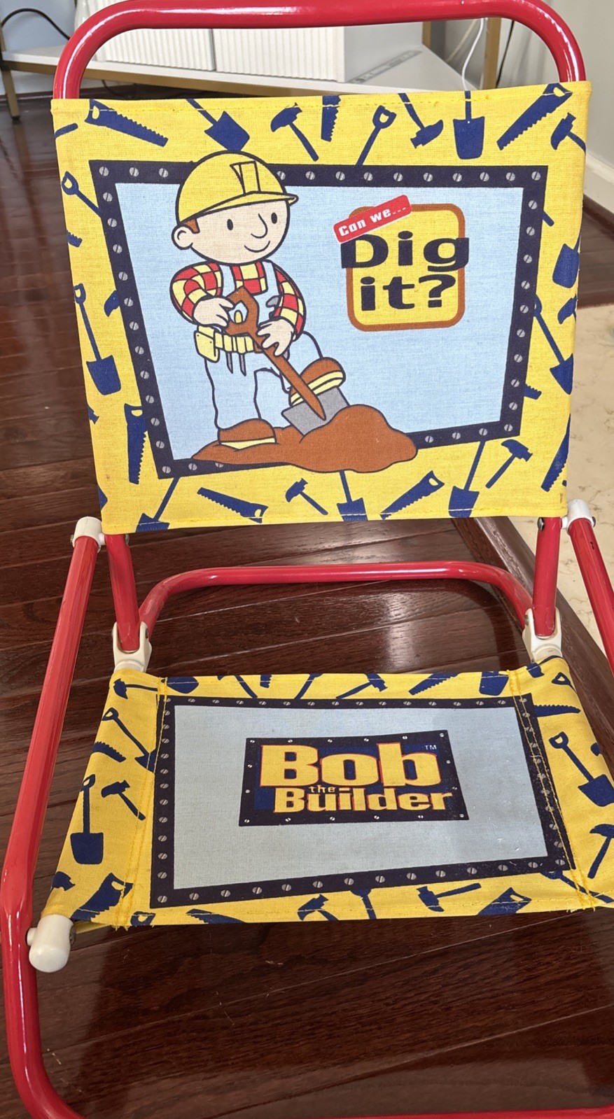 VTG Bob the Builder Muck Toddler Beach Sand Chair 2002 Hit Entertainment Kids