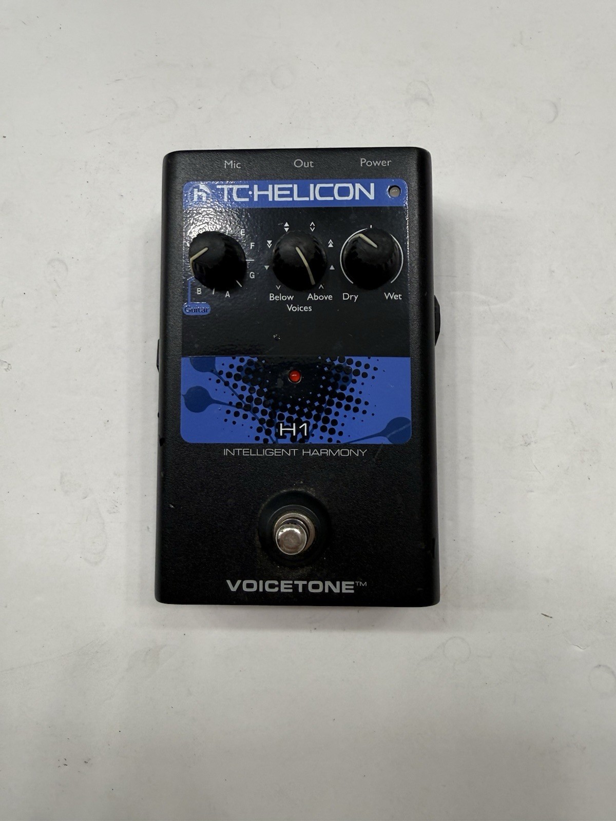 TC Helicon Voicetone H1 Intelligent Harmony Vocal Effect Pedal + Power Supply