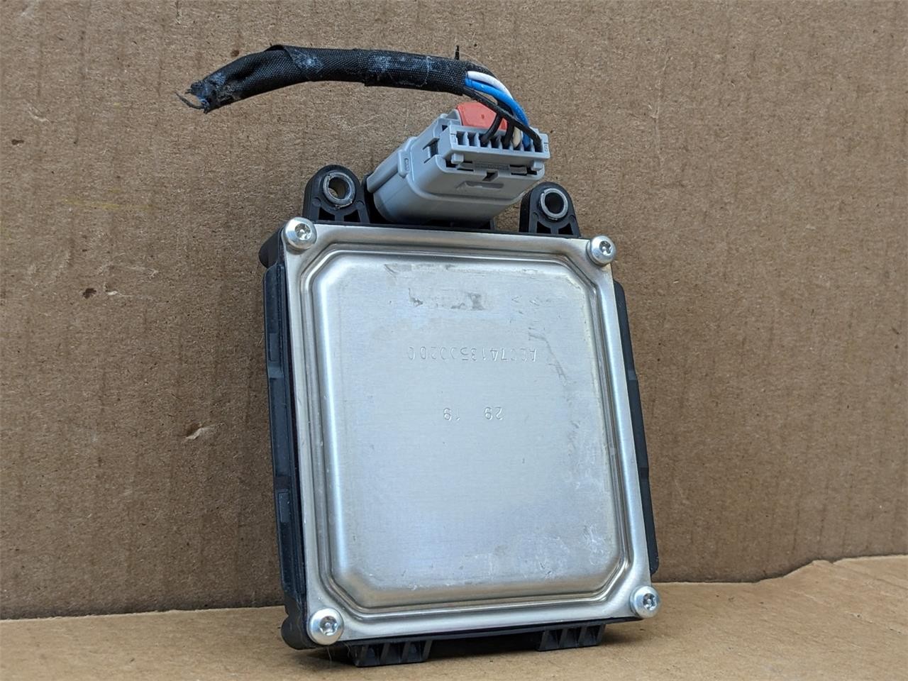 OEM 2019-2024 RAM 1500 2500 3500 Blind Spot Detection Module Sensor 68263397AE