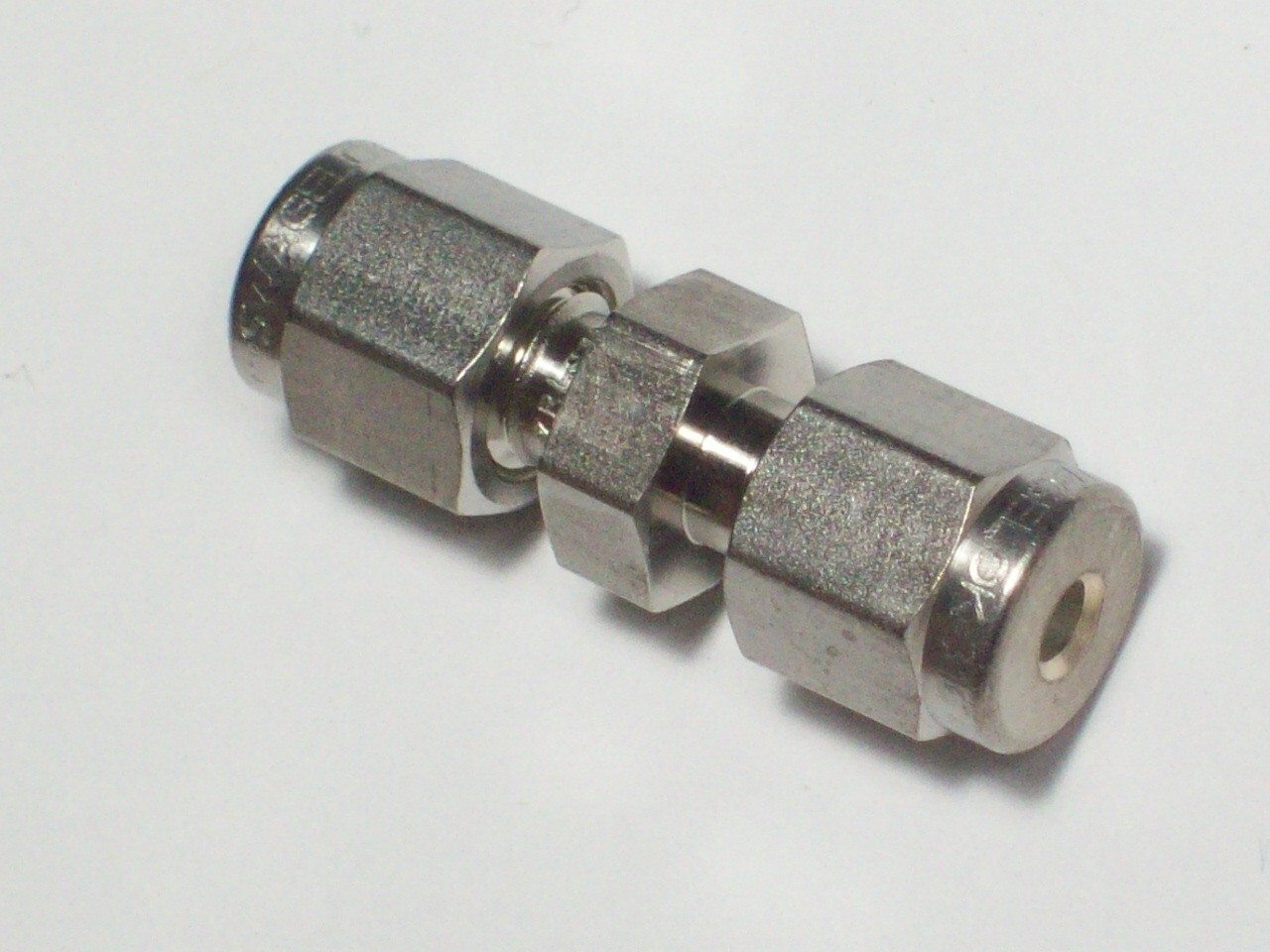 1 - Swagelok Stainless Steel Union Fitting, 1/8" OD Tube, SS-200-6
