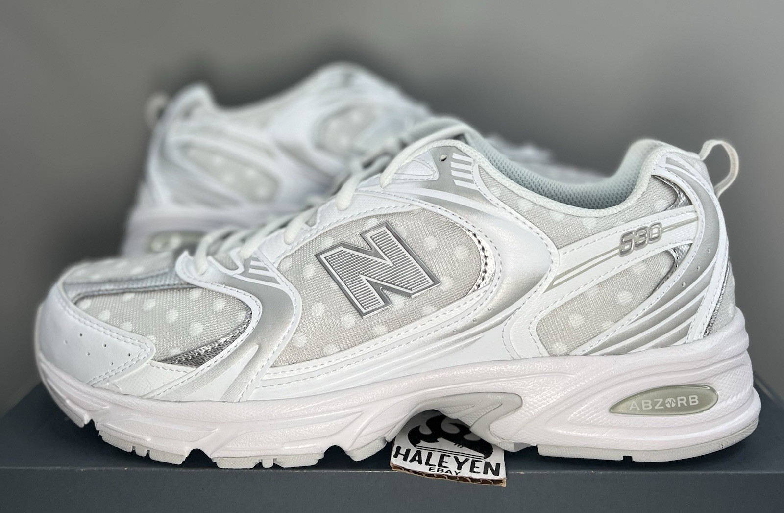 New Balance 530 'White/Polka Dots' | Women Sizes 5.5 - 12.5 | U530HFW