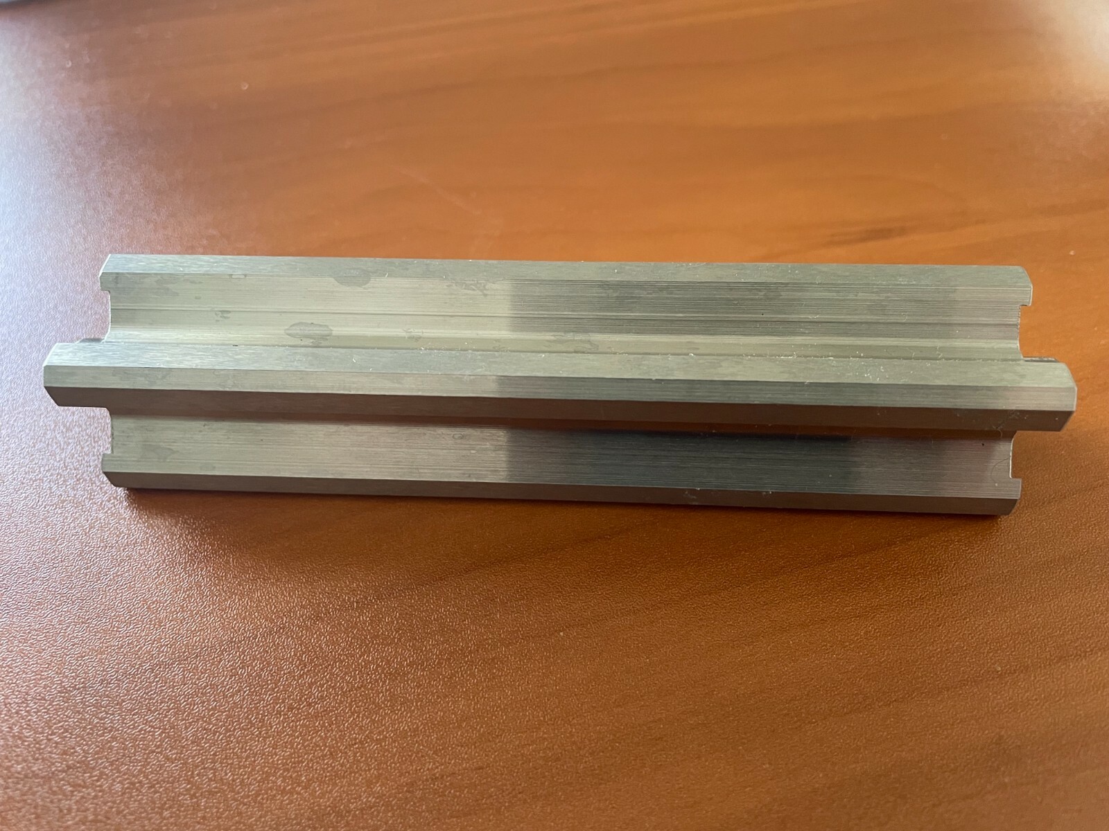 Newport x26-128, Optical Rail, Stainless Steel, 128 mm Length, 26 mm Width, M6