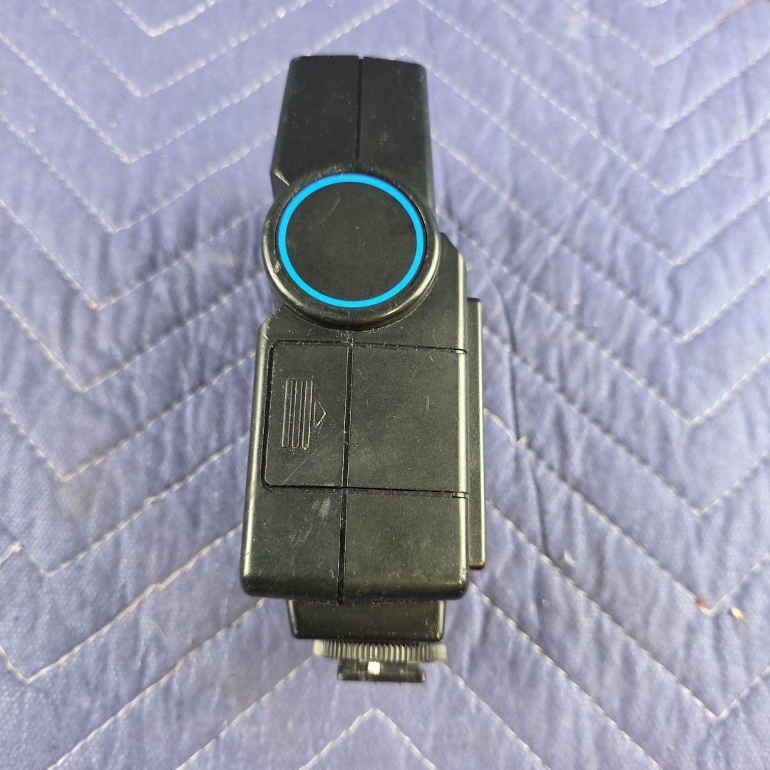 Vivitar Auto Thyristor 550FD Flash Unit – Tested Working