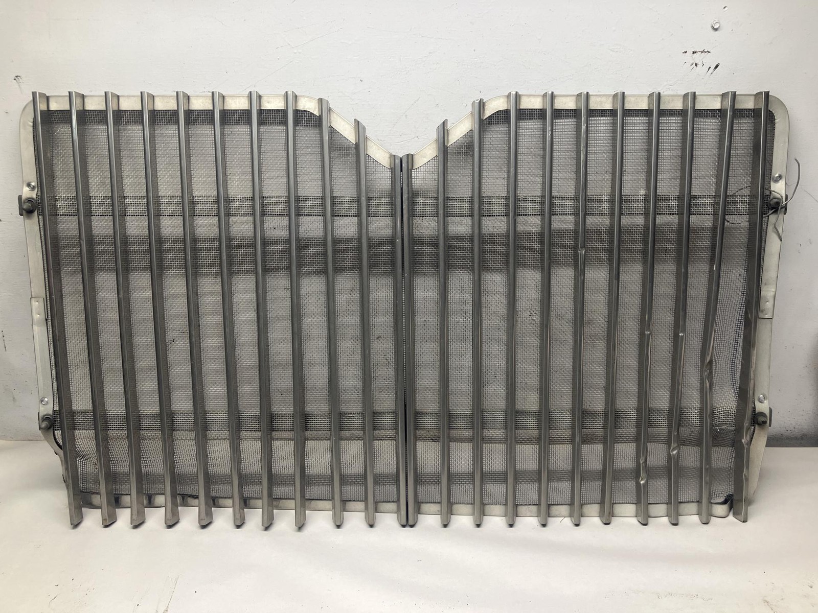 1997-2011 International 9200 Grille - Used