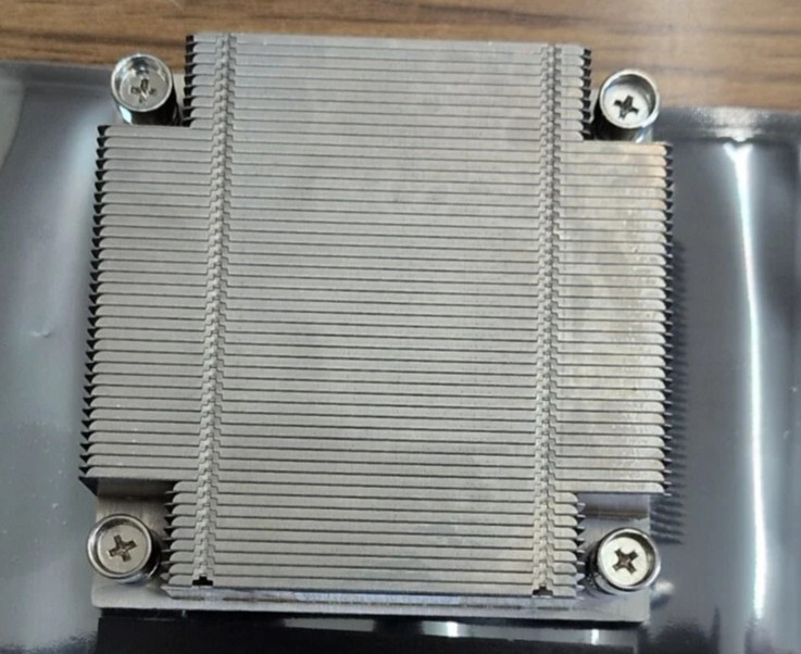 LOT OF 2 F645J Dell PowerEdge R310 R410 Heatsink 0F645J ***Pulled***