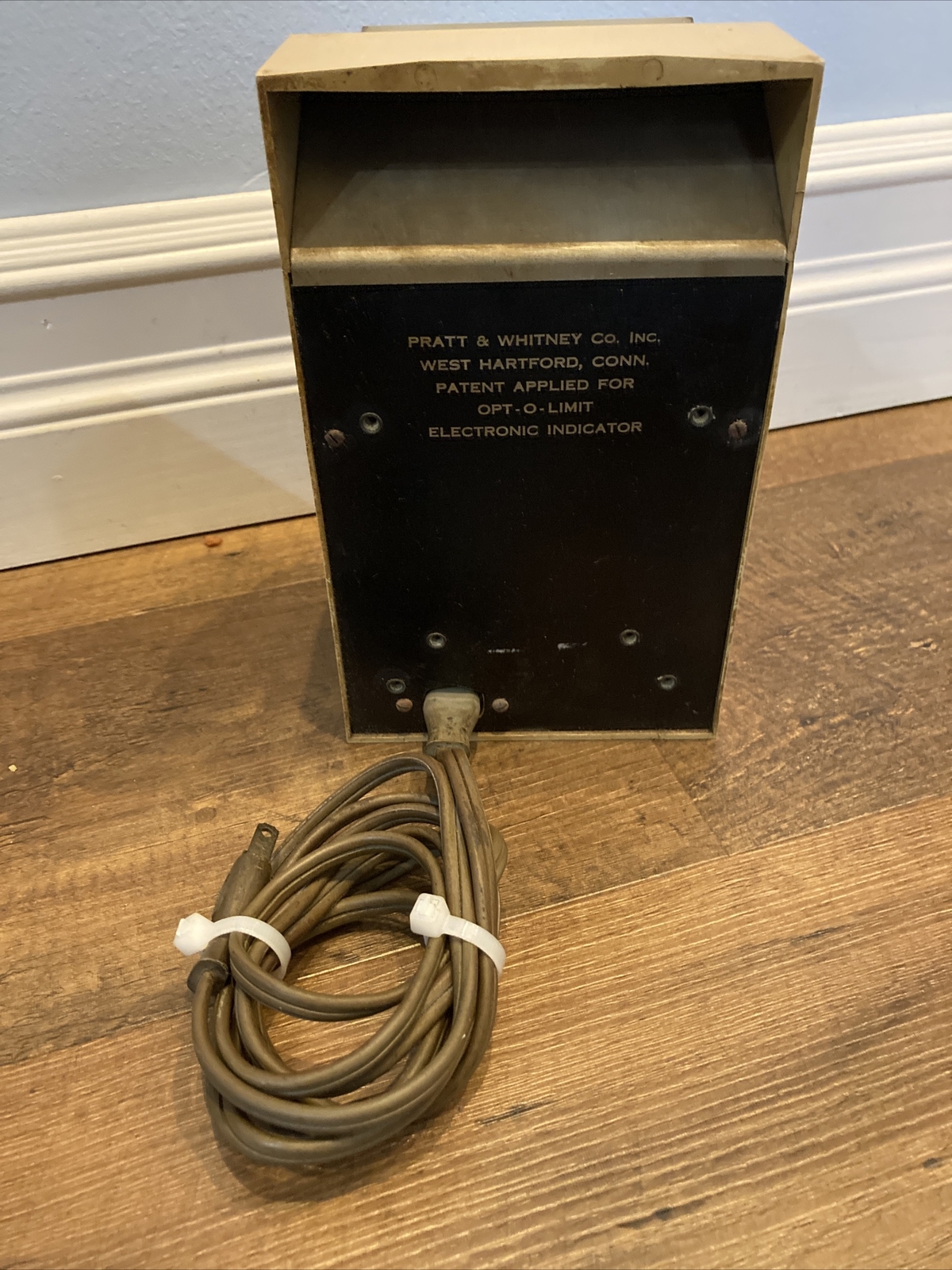 Pratt & Whitney Opt-O-Limit Electronic Indicator Model A