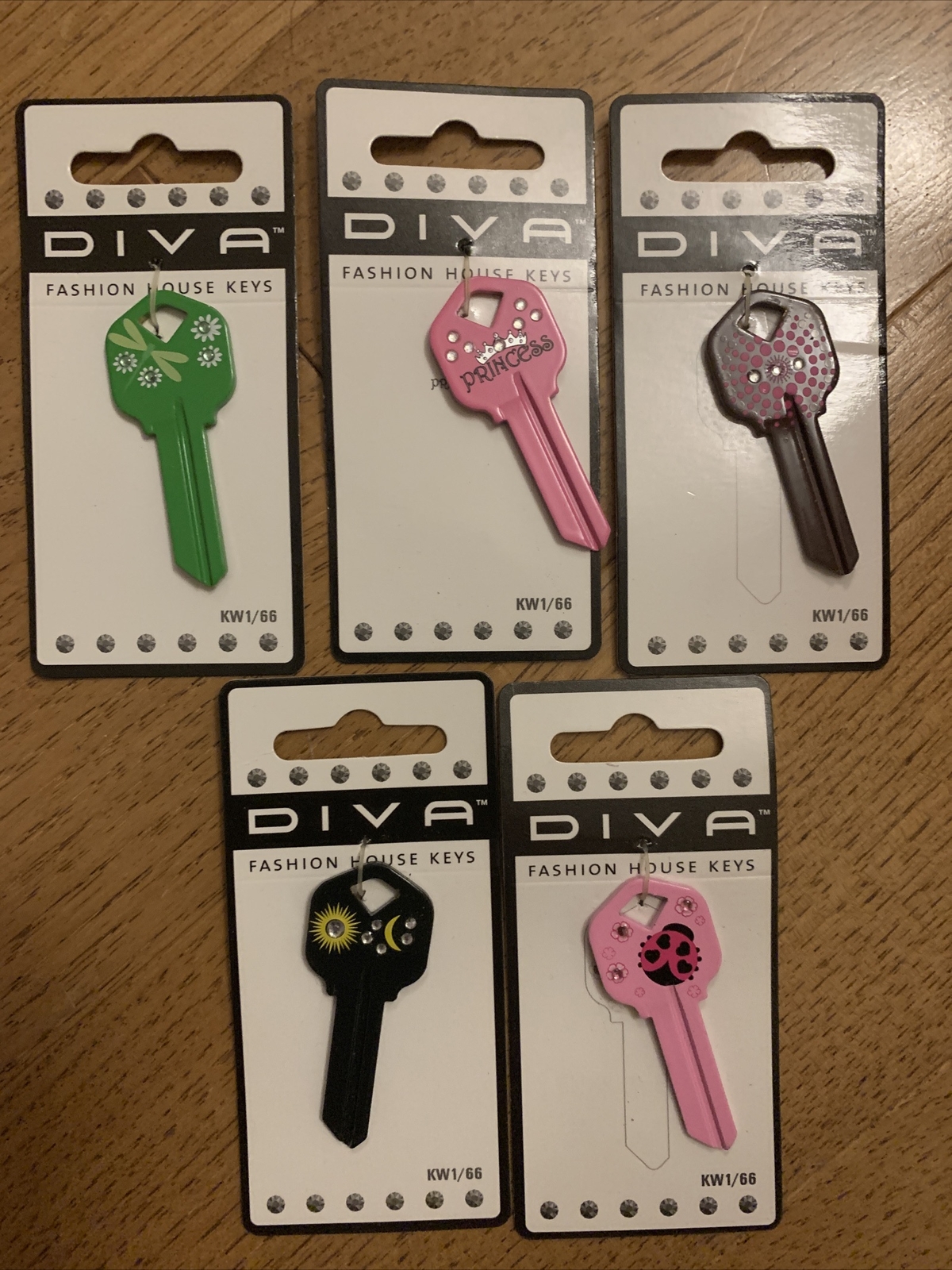Lot Of 2 diva Fashion color house key blank kW1 Axxess 66
