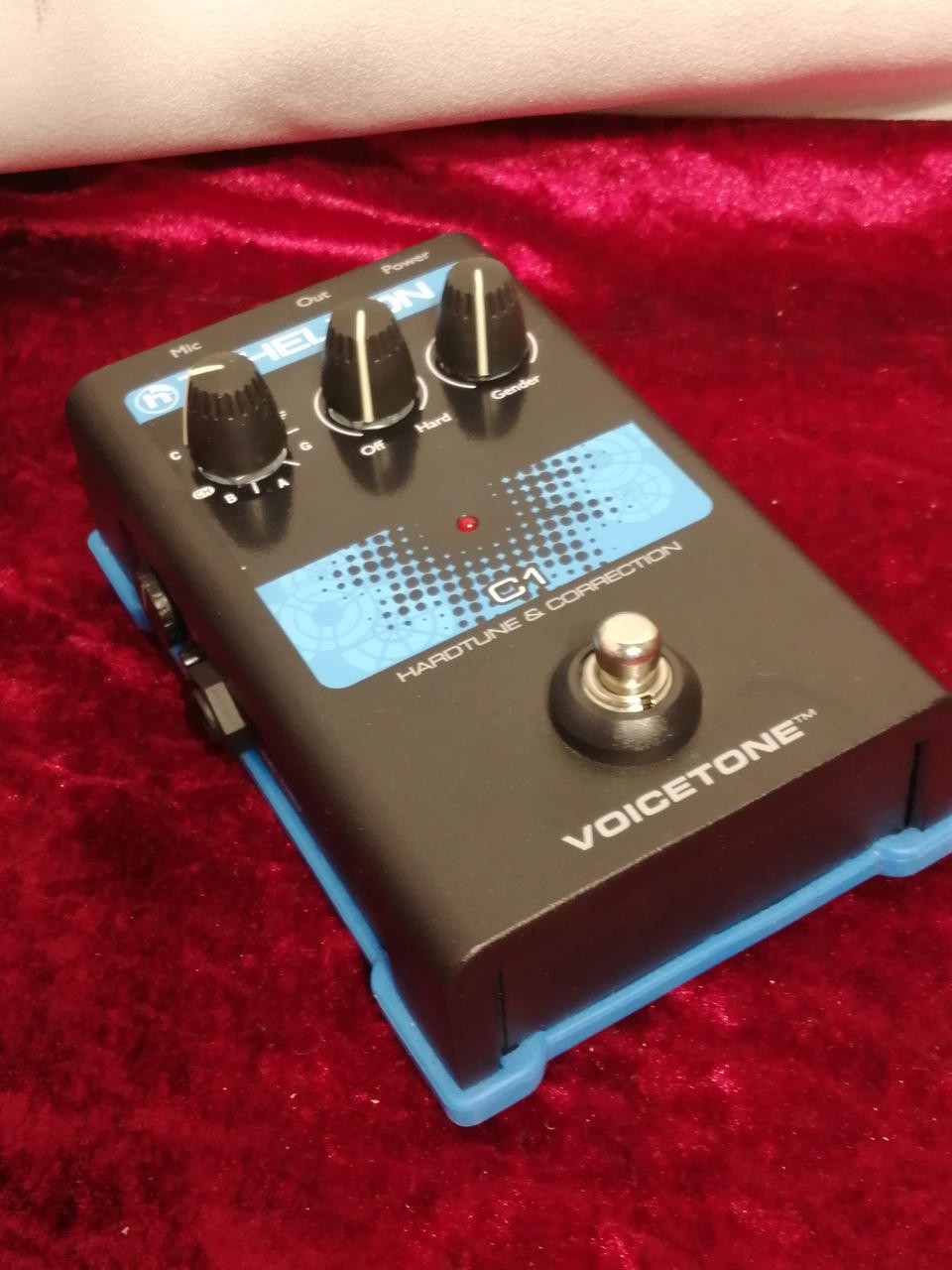 TC-HELICON VoiceTone C1 Vocal Effects Processor