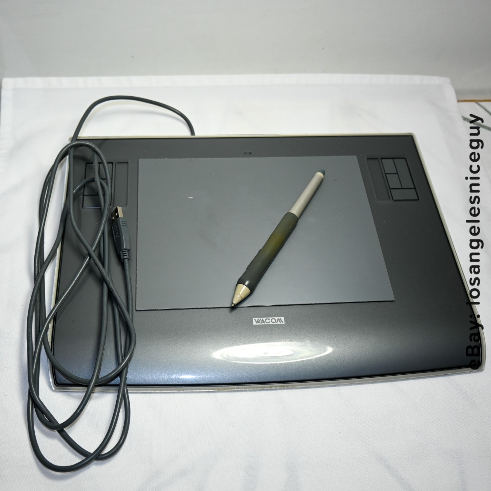 WACOM Intuos3 Graphics Tablet  - PTZ-630 with PEN - WORKS
