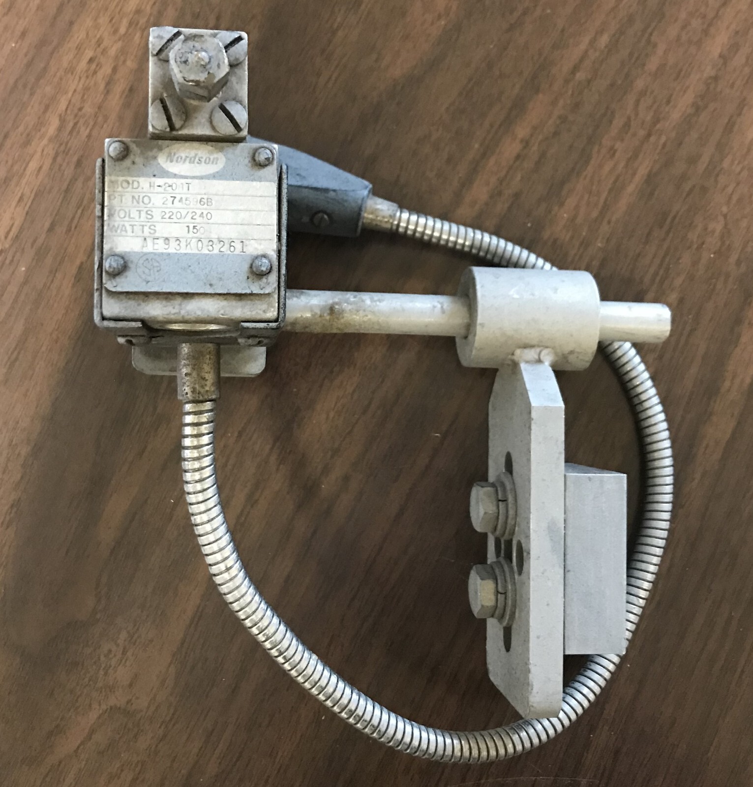 Nordson Hot Melt Gun P/N 2745968 Model H-201T 220/240 Volts 150 Watts
