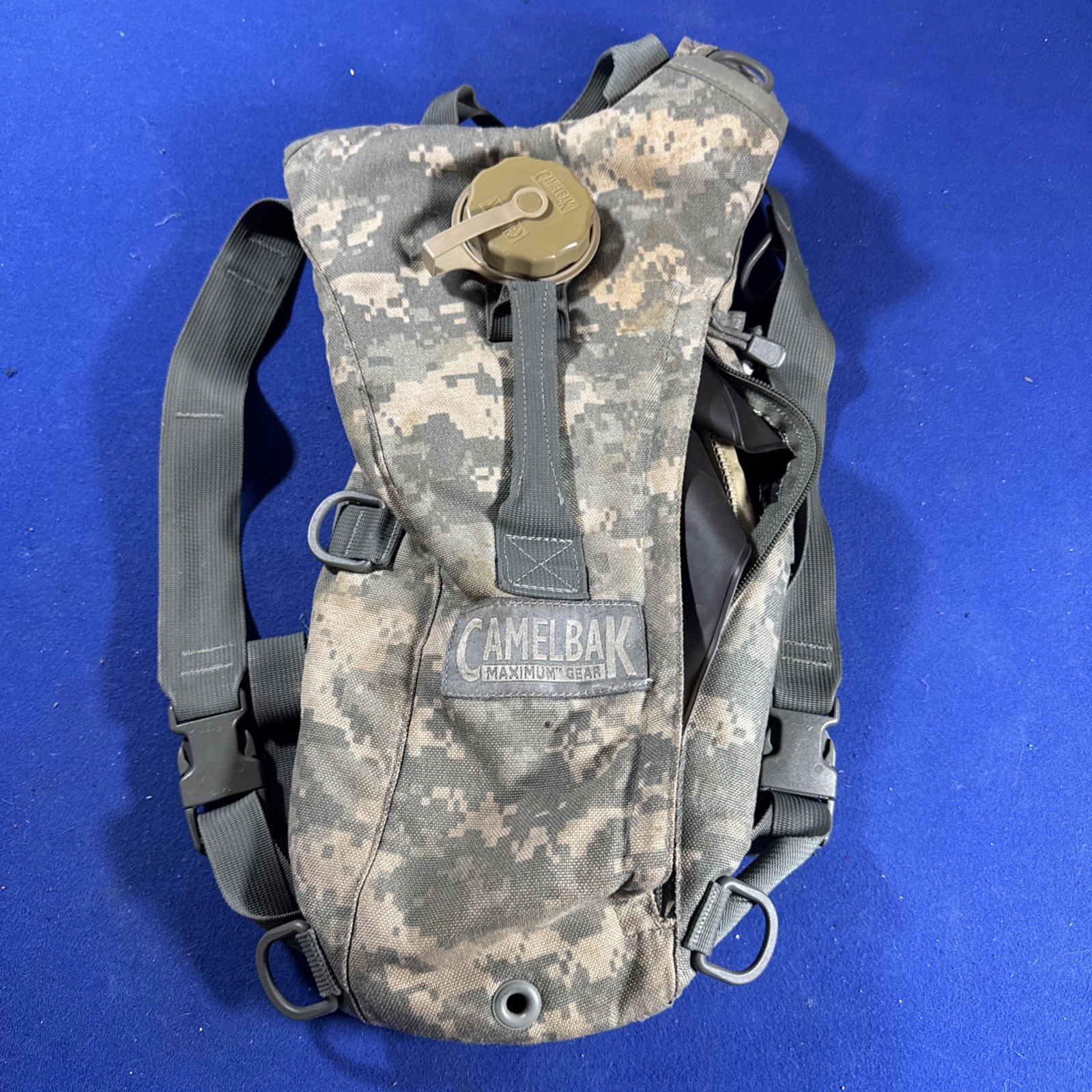 CamelBak Maximum Gear Army Camo ThermoBak Hydration System w/ 100oz 3.0L Bladder