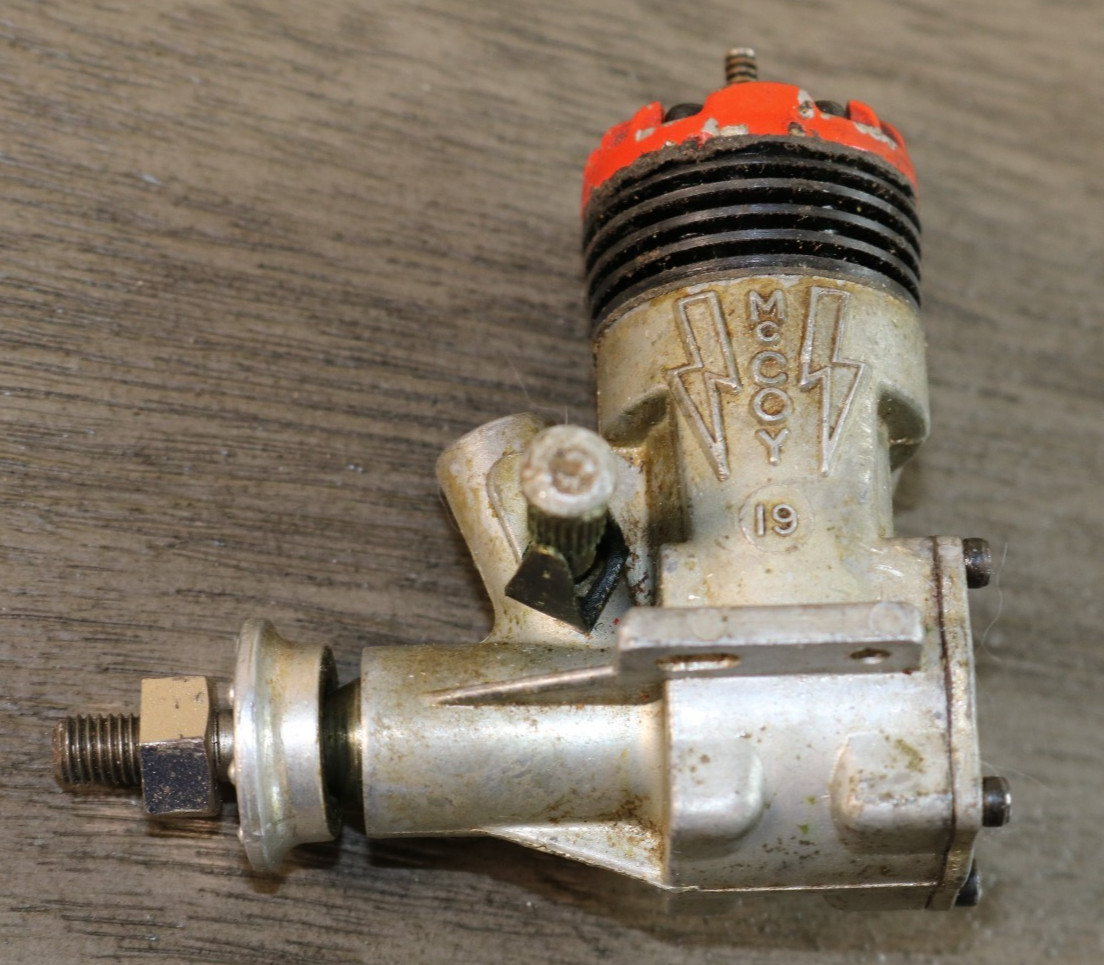 Vtg McCoy Red Head 19 RC CL Glow Plug Model Airplane Engine Good Compression!