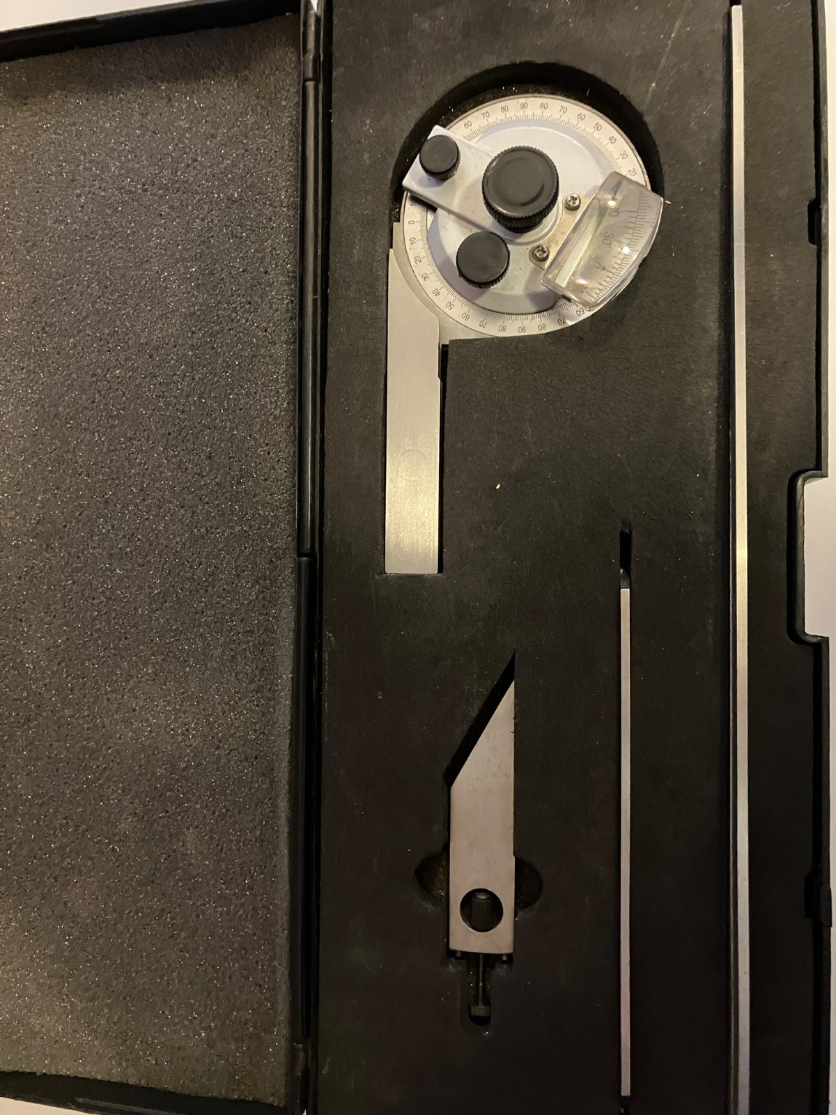 Preowned Universal Bevel Protractor Complete. In very nice condition. see note!