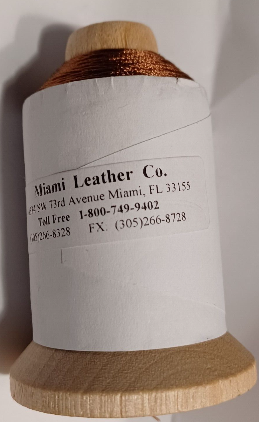 Miami Leather d/e nylon roll thread 1 oz. bond Brownish copper Rust mrnglc5690