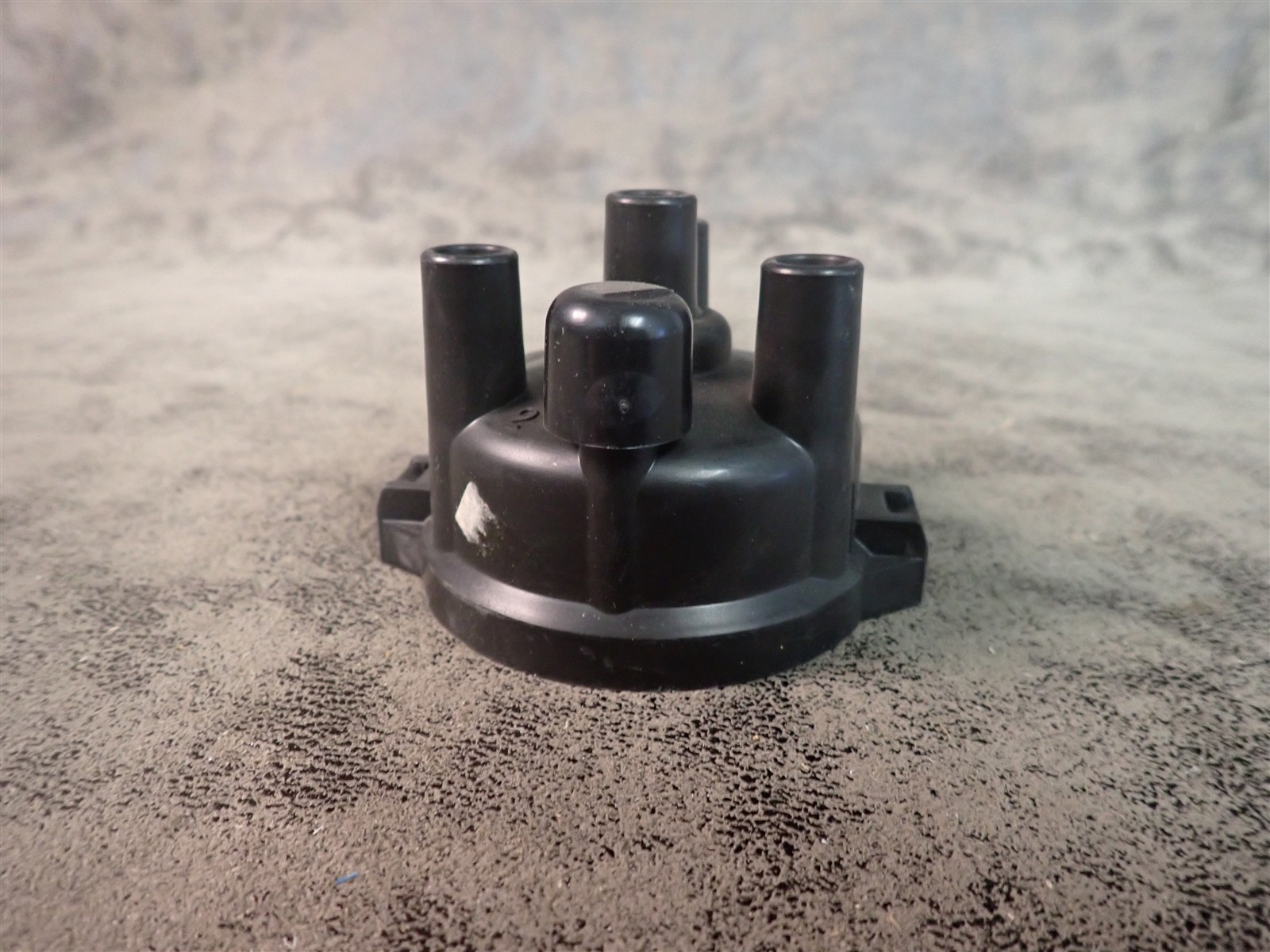 NEW WVE 5D1068 Distributor Cap (G57)