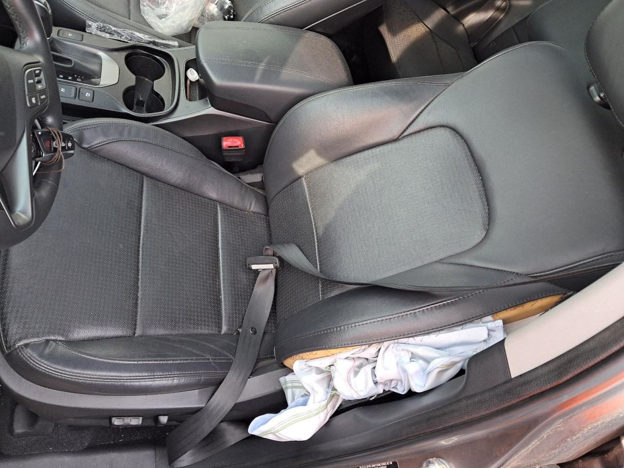 SANTA FE 2015 Glove Box 4798852