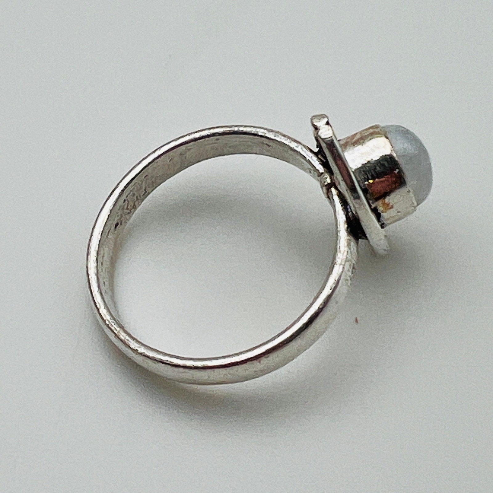 Silver Tone Ring Oval White Cabochon Modern Artisan Boho Statement Size 9 1/4