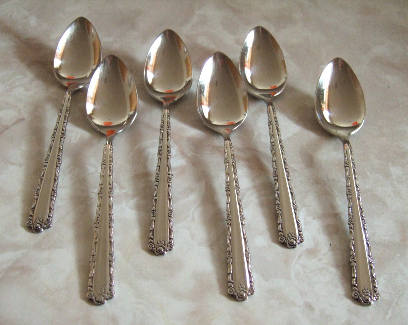 6 TEASPOONS  ONEIDA  CHERIE  DELUXE STAINLESS FLATWARE