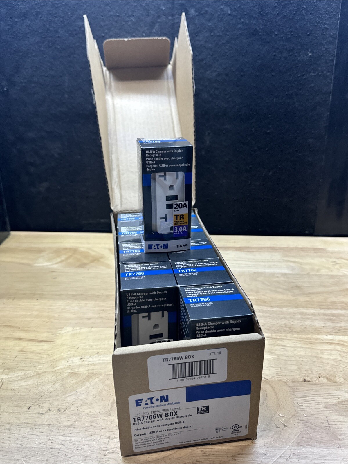 Eaton TR7766 Tamper Resistant 20A Outlet Receptacle USB-A Charger New Pack Of 10