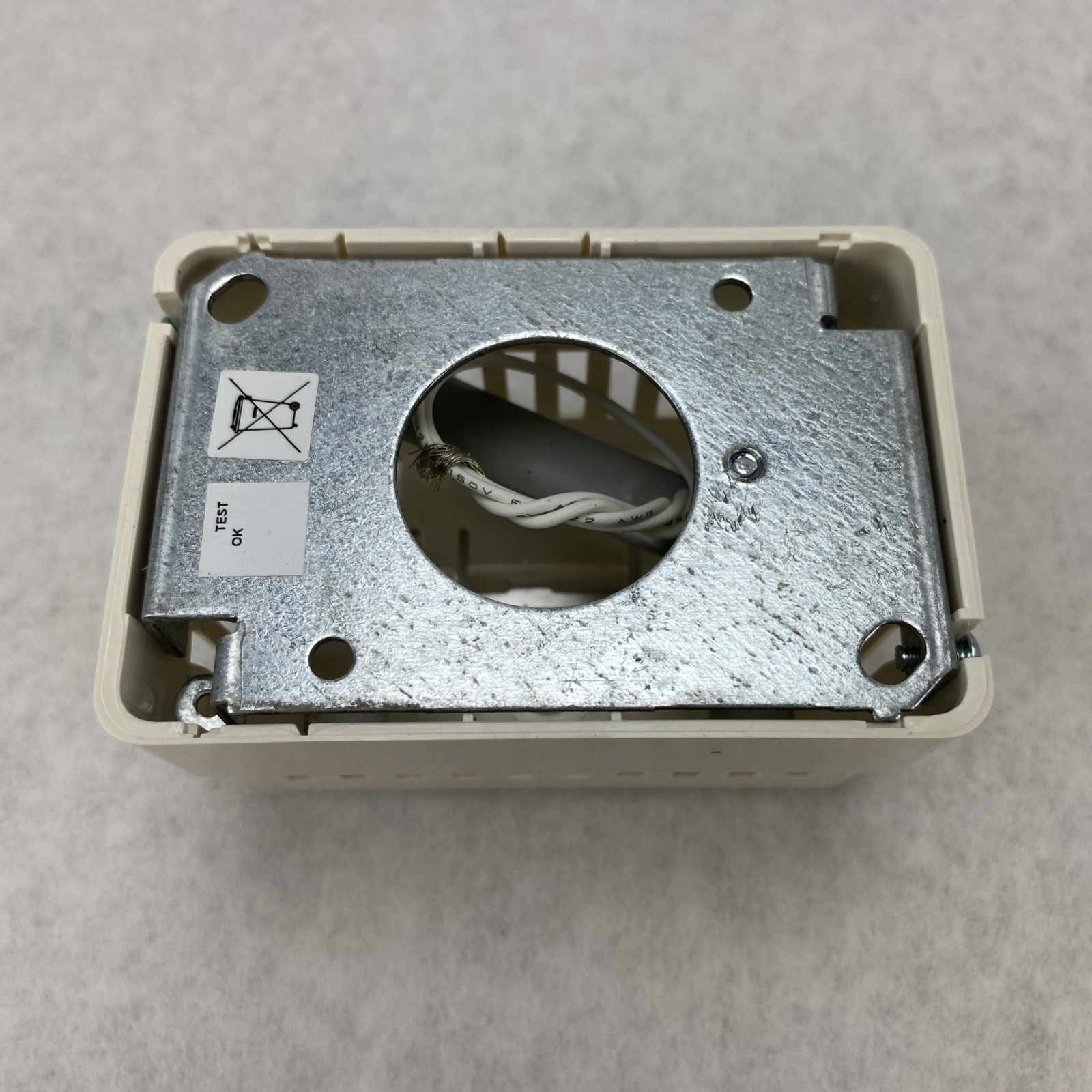 Johnson Controls TE-6314P-1 Wall Mount Temp. Sensor 1000 OHM Nickel Element