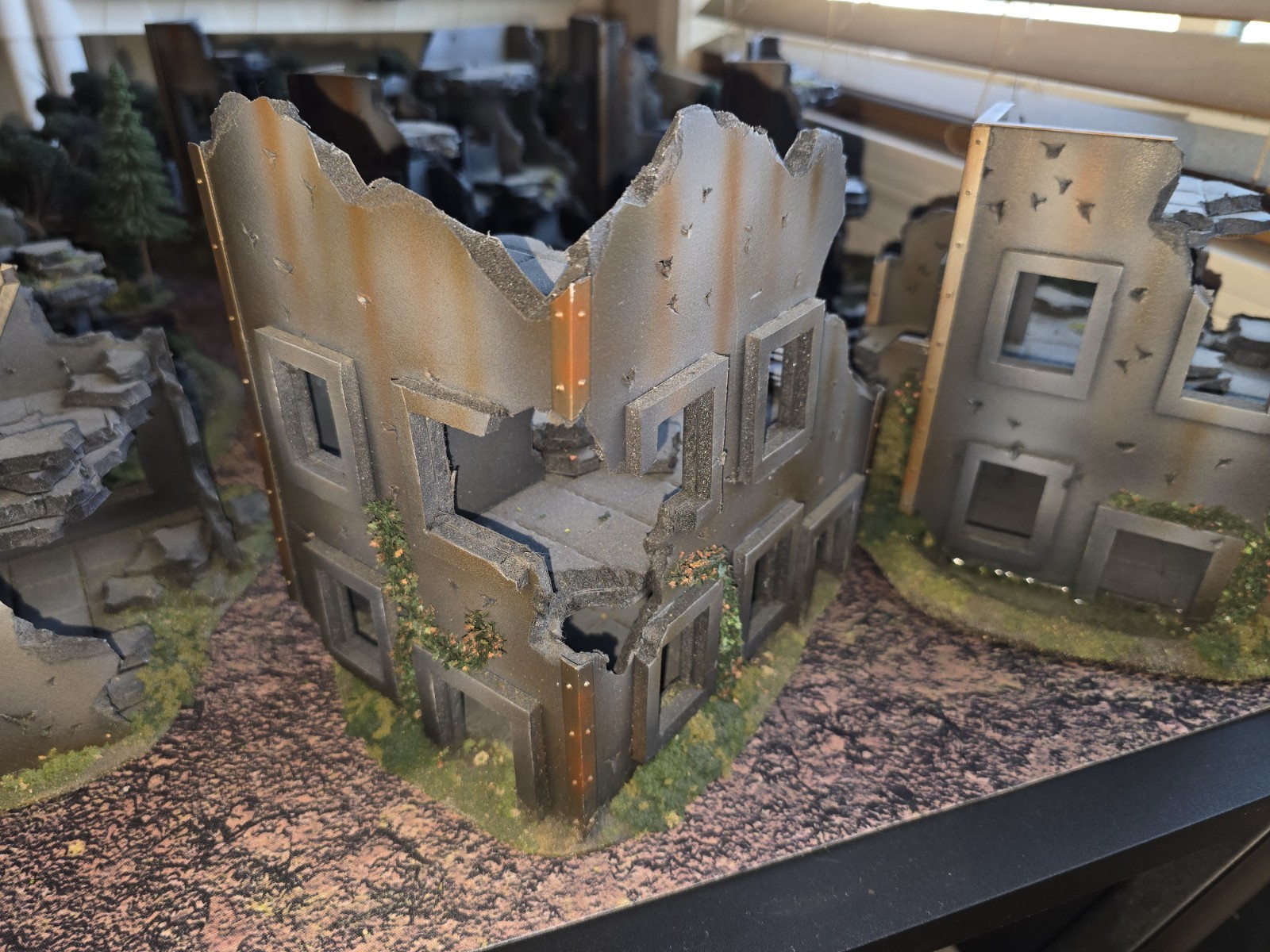 Warhammer 40k Terrain *Swampy Ruins*