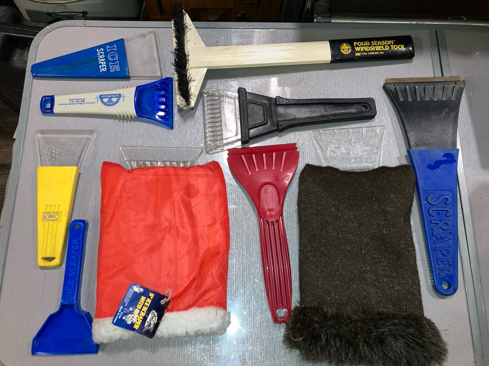 10 Ice Snow Winter Scraper Brush Glove Mitten Hand Warmer Hoppy Hopkins Ripper