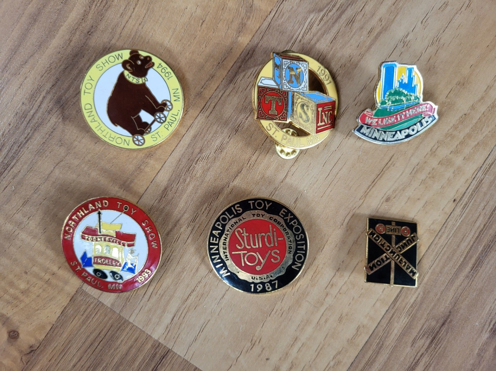 Lot Of 6 Vintage Toy Show Lapel Pins