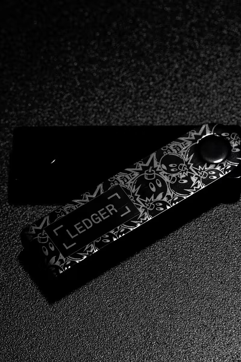 Ledger Nano X The Hundreds