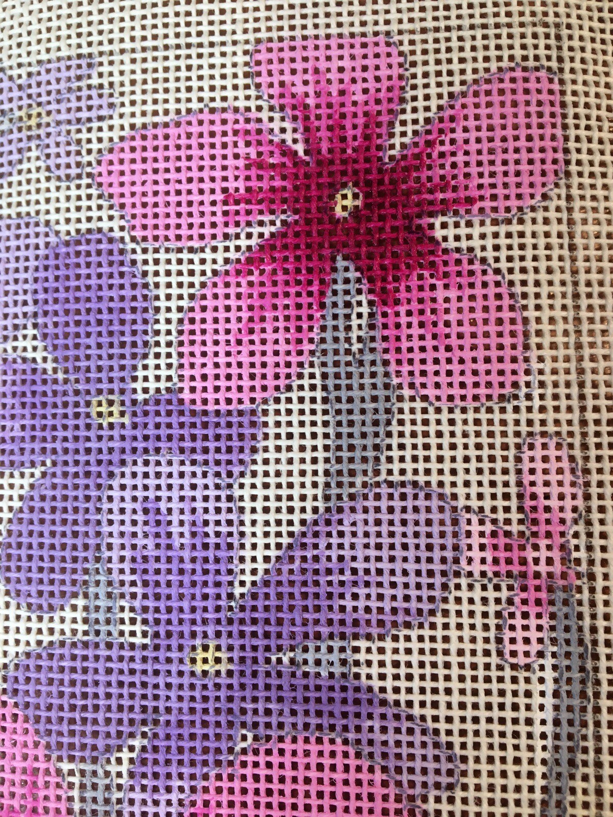 Flower canvas 18 mesh design 8" x 7.5"